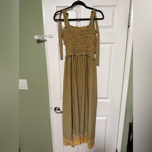 SALE 🛍️ Max Studio Yellow Maxi Dress